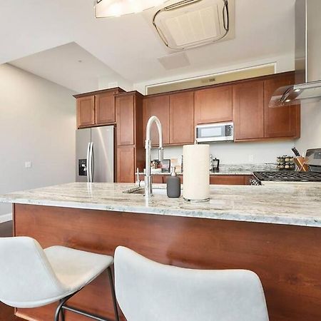 Hostwise Stays - The Washington At Chatham - Free Parking, Private Gym, Skyline Views! Pittsburgh Esterno foto